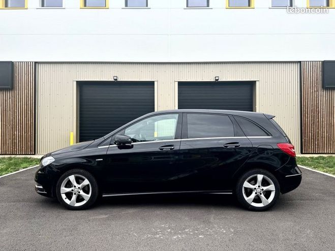 Mercedes Classe B 180 SPORT 122cv BVM6 1RE MAIN Noir de 2012