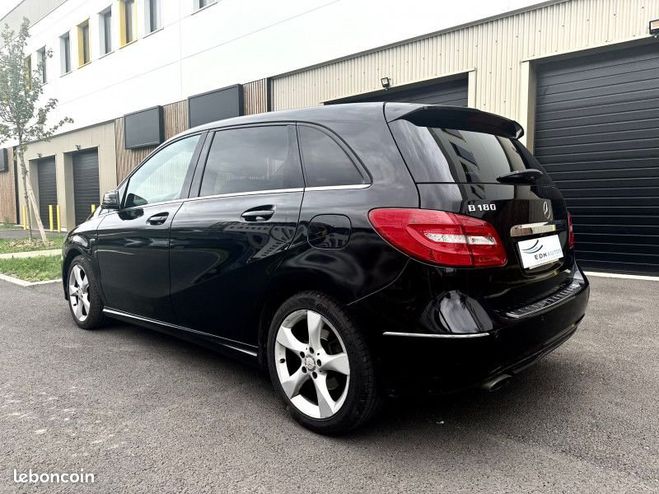 Mercedes Classe B 180 SPORT 122cv BVM6 1RE MAIN Noir de 2012