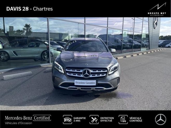 Mercedes Classe GLA 200 Sensation 7G-DCT Gris Montagne de 2017