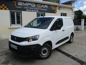  Voir détails -Peugeot Partner FOURGON STANDARD 650 KG BLUEHDI 100 SetS à Clamart (92)