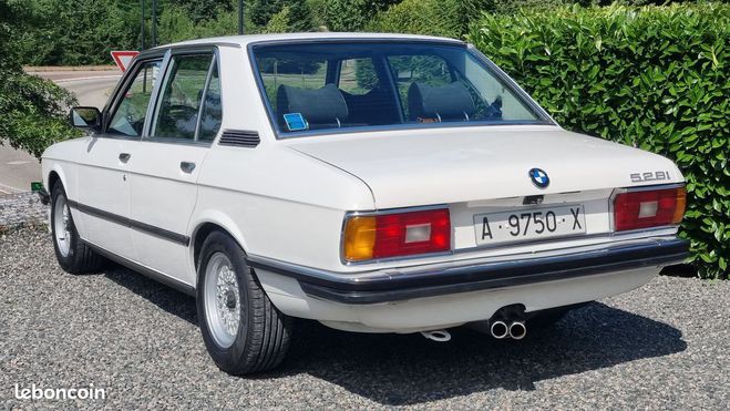 BMW Serie 5 e12 528i 1re main 146500km Blanc de 1980