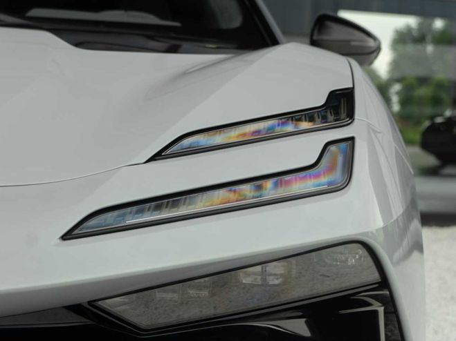 Lotus Emeya 600 GT HUD 360 KEF ACC Pano Towbar Carb Gris BOREAL GREY de 