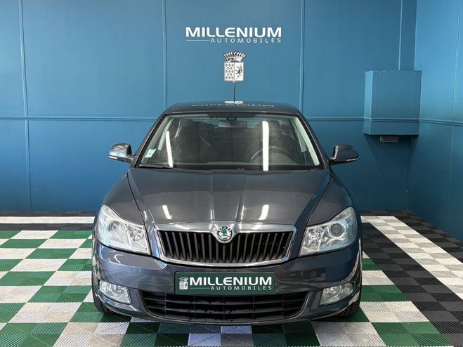 Skoda Octavia 1.6 TDI105 CR FAP AMBITION Gris F de 2011