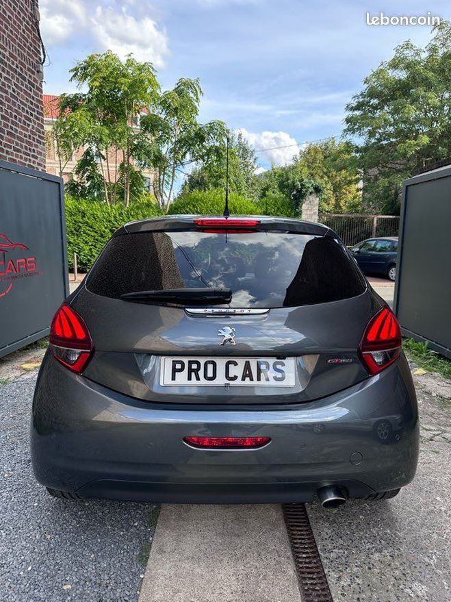 Peugeot 208 gt line Gris de 2016