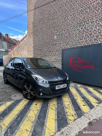  Voir détails -Peugeot 208 1,6hdi à Douai (59)