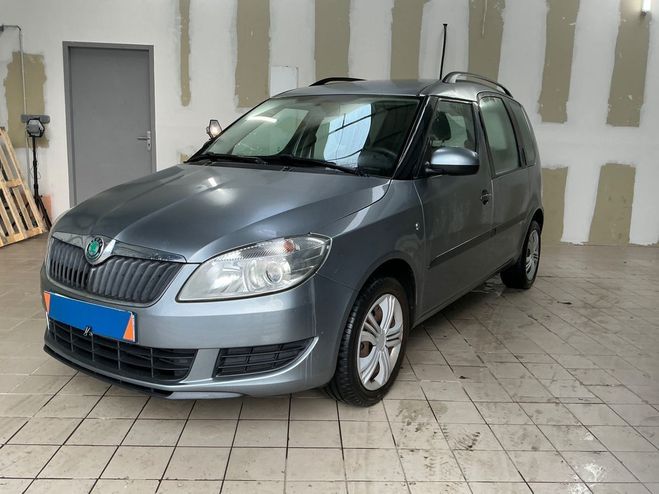 Skoda Roomster 1.6 TDI90 FAP ELEGANCE Gris F de 2011