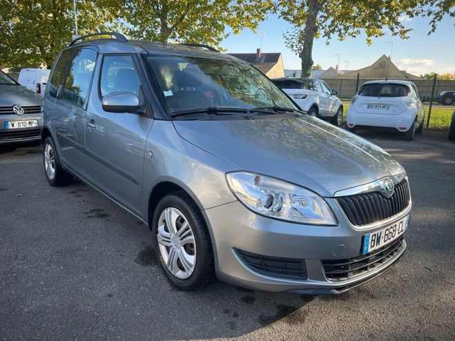 Skoda Roomster 1.6 TDI90 FAP ELEGANCE Gris F de 2011