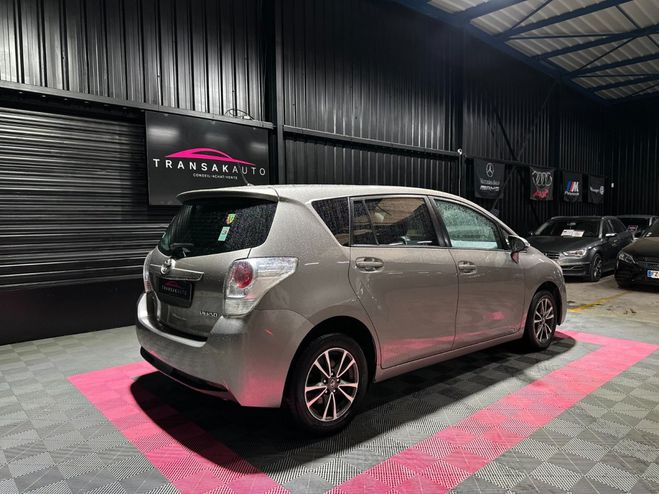 Toyota Verso lca 112 d-4d 5pl fap dynamic GRIS de 2014
