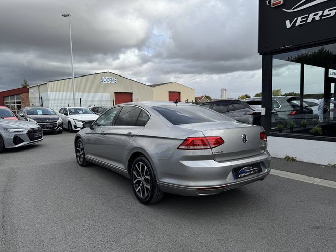 Volkswagen Passat 2.0 TDI 150 GPS TEL LED CLIM REGUL DSG6 GRIS F de 2016