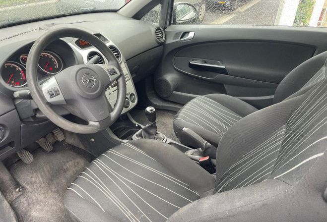 Opel Corsa 1.0 TWINPORT EDITION 3P 60 Ch  de 2010