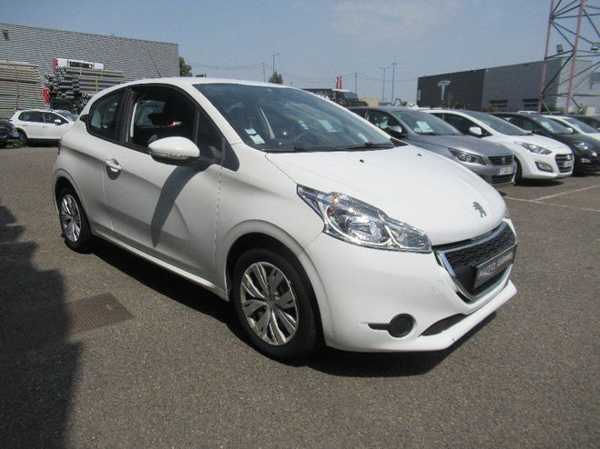 Peugeot 208 1.4 HDi 68ch BVM5 Active Blanc de 2015