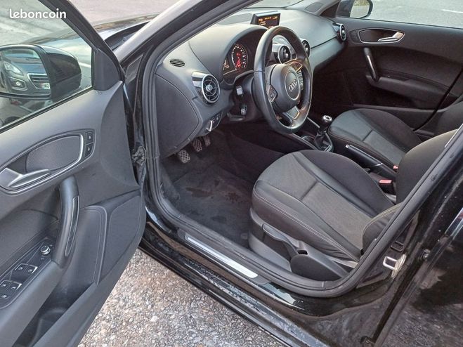 Audi A1 Sportback tfsi 95 ultra Noir de 2015