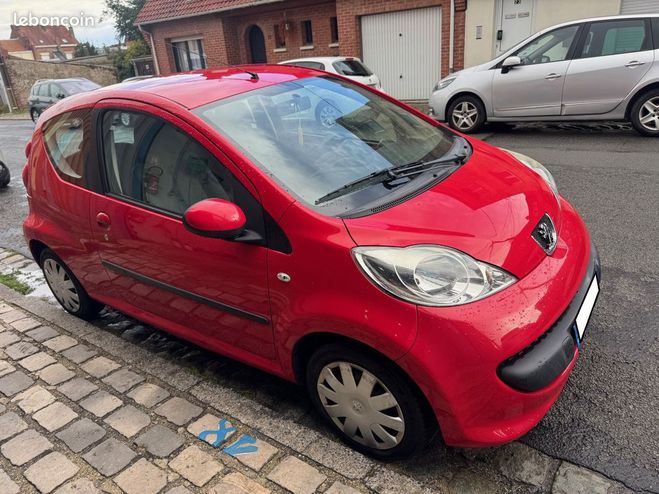 Peugeot 107 1L Essence 68CH Rouge de 2007