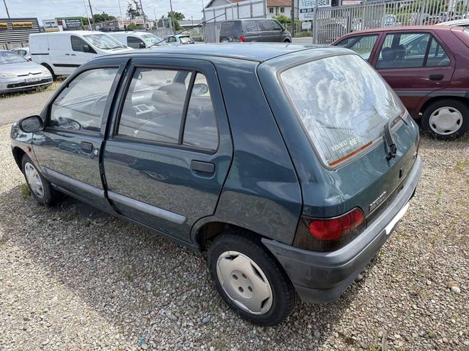 Renault Clio 1.2 FIDJI 80ch BLANC de 1994