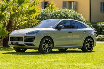  Voir détails -Porsche Cayenne III Hybrid 3.0 V6 462cv Coup à Nice (06)
