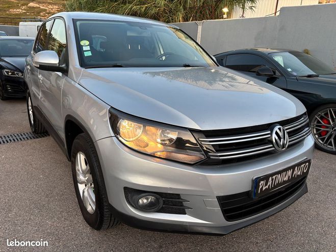 Volkswagen Tiguan (2) 2.0 TDI 110 Sportline Gris de 2012
