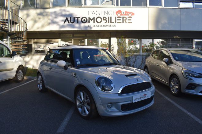 Cliquer pour voir la photo suivante Mini Cooper 2 (R56) LCI S 1.6 i Turbo 184 cv Gris de 2012