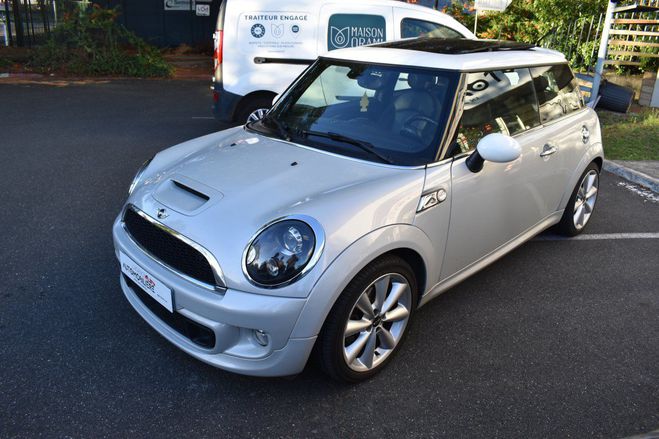 Mini Cooper 2 (R56) LCI S 1.6 i Turbo 184 cv Gris de 2012