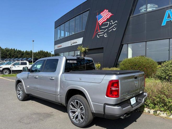 Dodge Ram 1500 CREW TUNGSTEN AIR RAMBOX HAYON MULT Gris clair de 2025
