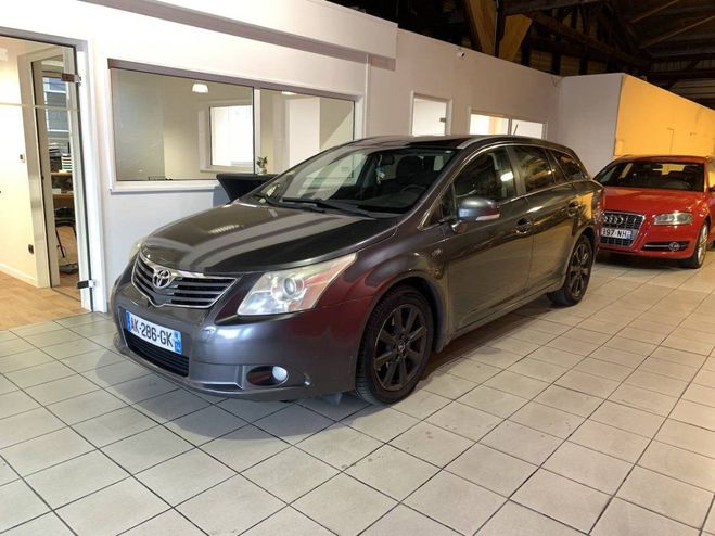 Toyota Avensis III SW 150 D-CAT FAP EXECUTIVE BVA6 GRIS F de 2010