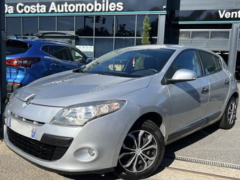  Voir détails -Renault Megane 3 III 1.5 DCI 110 Cv 5 PORTES / CRIT AIR à Taverny (95)