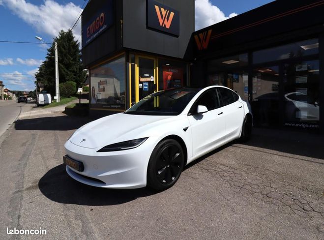 Tesla Model 3 HIGHLAND DUAL MOTOR AWD LONG RANGE 440 C Blanc de 2024