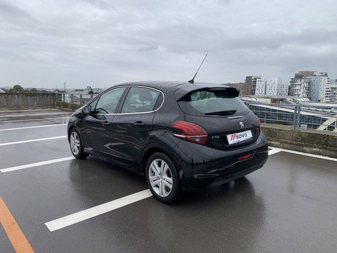 Peugeot 208 1.6 BLUEHDI 100CH ALLURE BUSINESS S&S 5P Noir de 2015