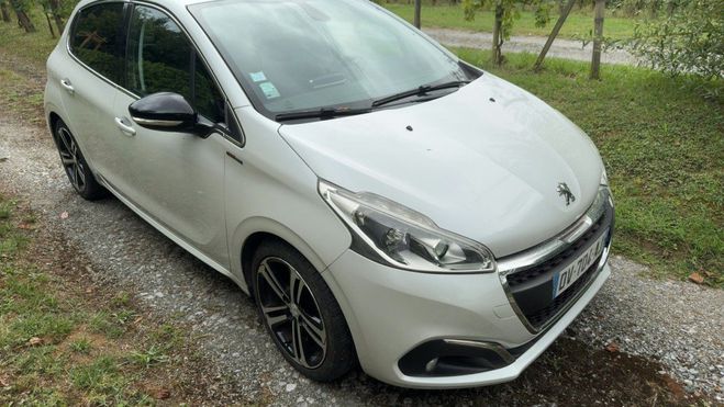 Peugeot 208 1.6 BLUEHDI 100CH GT LINE S&S 5P Blanc de 2015