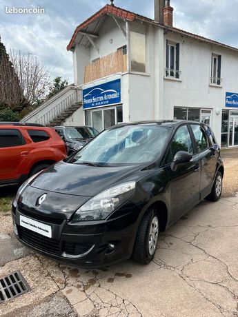  Voir détails -Renault Scenic 1.5 dCi 106 Business à  La Chapelle-de-Guinchay (71)