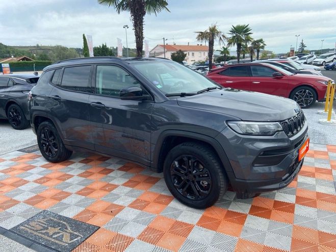 Jeep Compass Jeep Compass 1.3 PHEV T4 190 4XE EAWD NIGHT EAGLE AT6 Gris Foncé de 2023