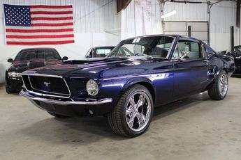  Voir détails -Ford Mustang FASTBACK à  Le Havre (76)