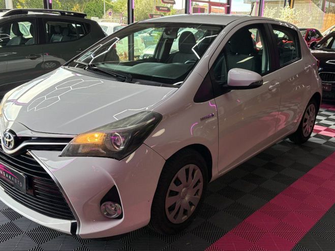 Toyota Yaris HYBRIDE 100 ch Dynamic ~ Camra de recul Blanc de 2016
