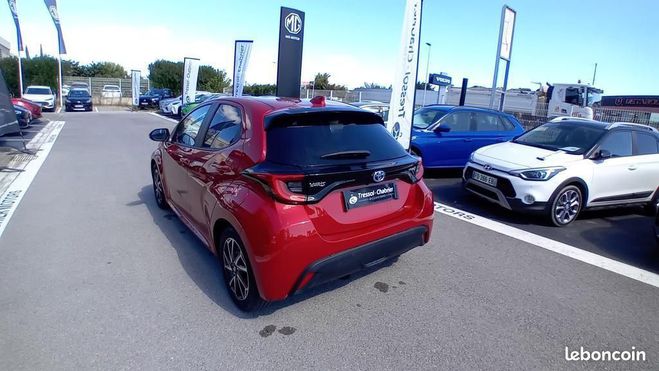 Toyota Yaris HYBRIDE MY22 116h Design Rouge de 2023