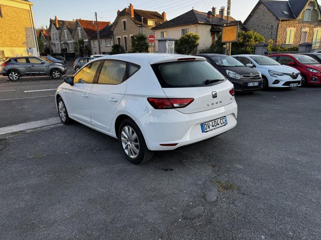 Seat Leon 1.6 TDI CR FAP - 105 S&S Style   Clim BLANC de 2015