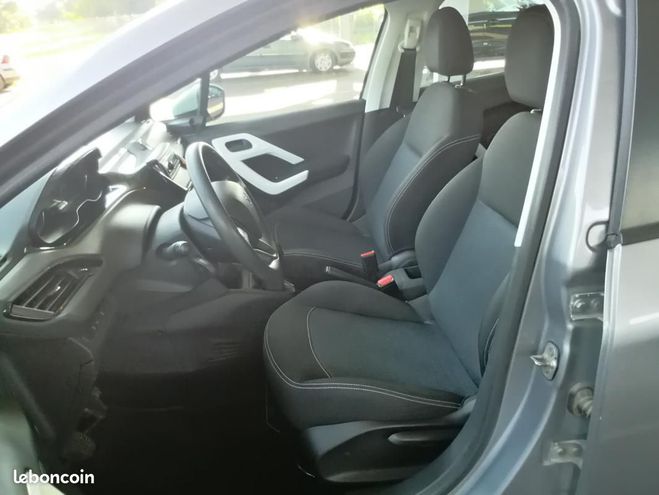 Peugeot 208 PureTech 82ch S&S BVM5 6.2 Evap Like Gris de 2019