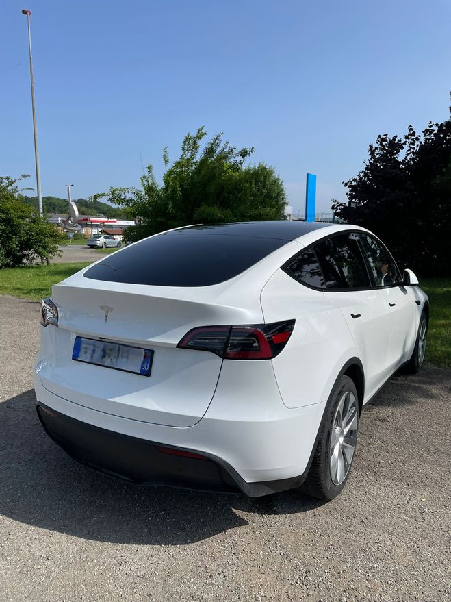 Tesla Model Y  finition Standard Propulsion  de 2024