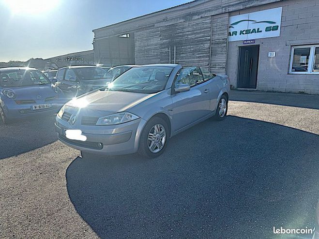 Cliquer pour voir la photo suivante Renault Megane CC II 2.0 16V 136CH LUXE PRIVILEGE Beige de 2004