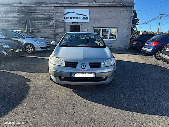 Renault Megane CC II 2.0 16V 136CH LUXE PRIVILEGE Beige de 2004