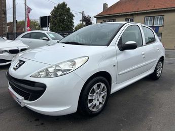  Voir détails -Peugeot 206 206  1.1i 1ER Propritaire à Saint-Ghislain (73)