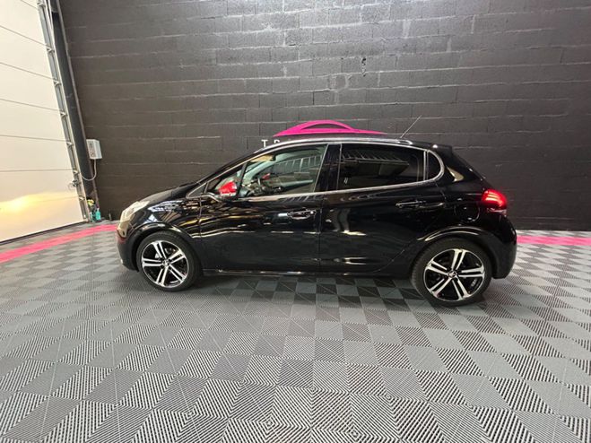 Peugeot 208 BlueHDi 100ch SS BVM5 GT Line Noir de 2019