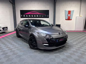  Voir détails -Renault Megane III COUPE 2.0 16V 250 ch RS Luxe à  La Chapelle-des-Fougeretz (35)