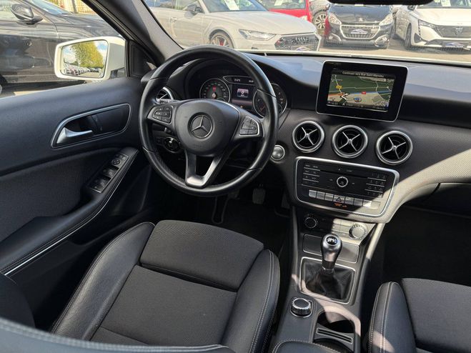 Mercedes Classe A 160 d GRAND GPS CAMERA SIEGES SPORT TEL BLANC de 2017