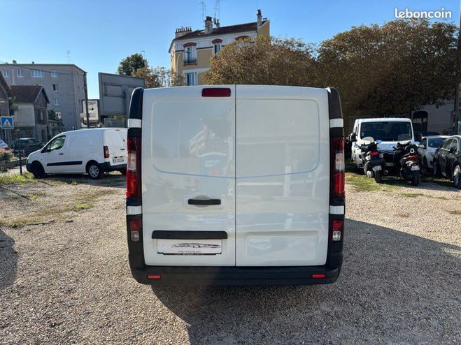 Renault Trafic 2.0 DCi 120CH FOURGON TOLE 1300KG L2H1 G Blanc de 2020