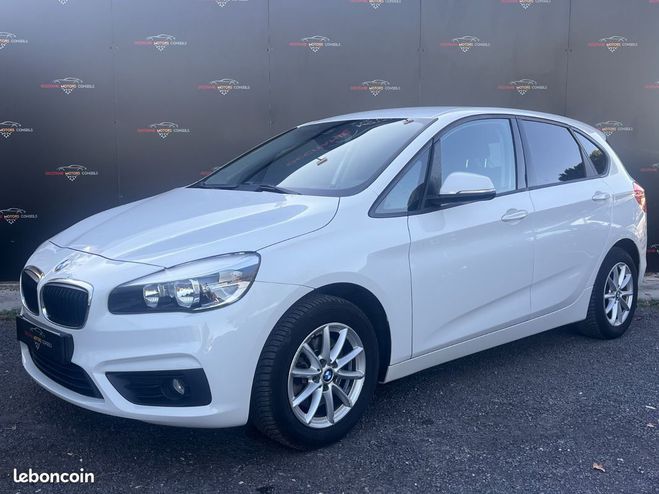 Cliquer pour voir la photo suivante BMW Serie 2 Active Tourer B.M.W. 218i 136ch Lounge Blanc de 2015