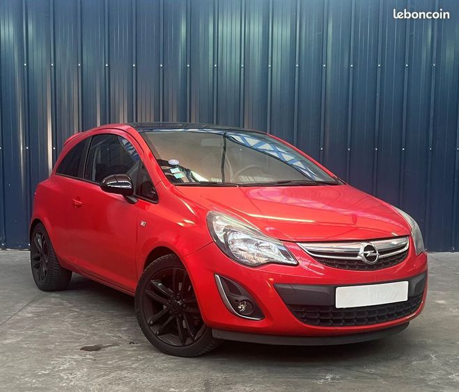 Opel Corsa Opel Corsa 100 ch Essence Color Edition Toit ouvran Rouge de 2013