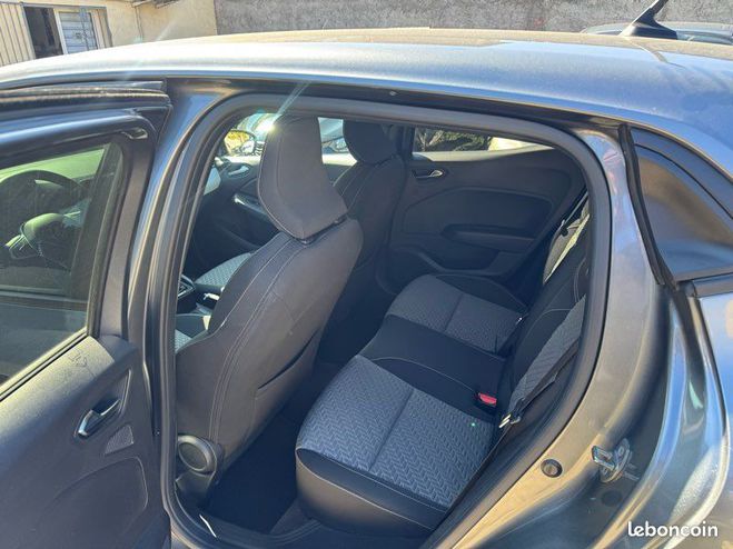 Renault Clio 1.0 TCE 90 CH VOLUTION Gris de 2023