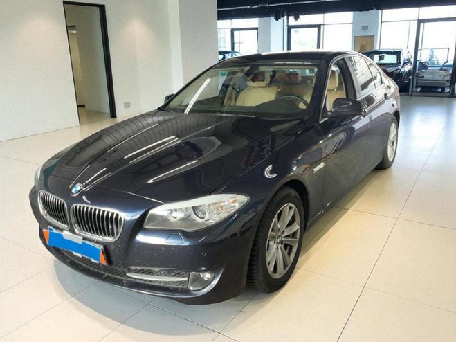 Cliquer pour voir la photo suivante BMW Serie 5 523i LUXE 3.0 6 CYLINDRES 205 F10 / FAIB Bleu de 2010