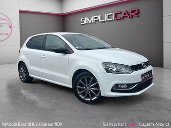  Voir détails -Volkswagen Polo 1.2 TSI 90 BMT Confortline ? CarPlay ? A à Genay (69)