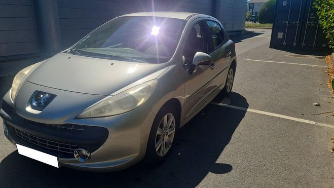 Peugeot 207 1.6 16v MOTUR TU Beige de 2006