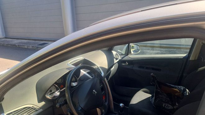 Peugeot 207 1.6 16v MOTUR TU Beige de 2006